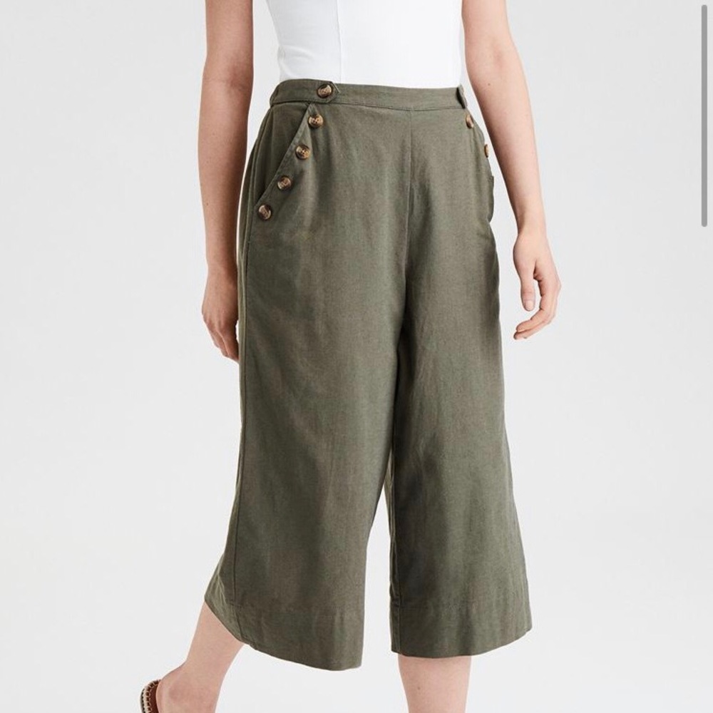 American Eagle High-Waisted Pants with Buttons